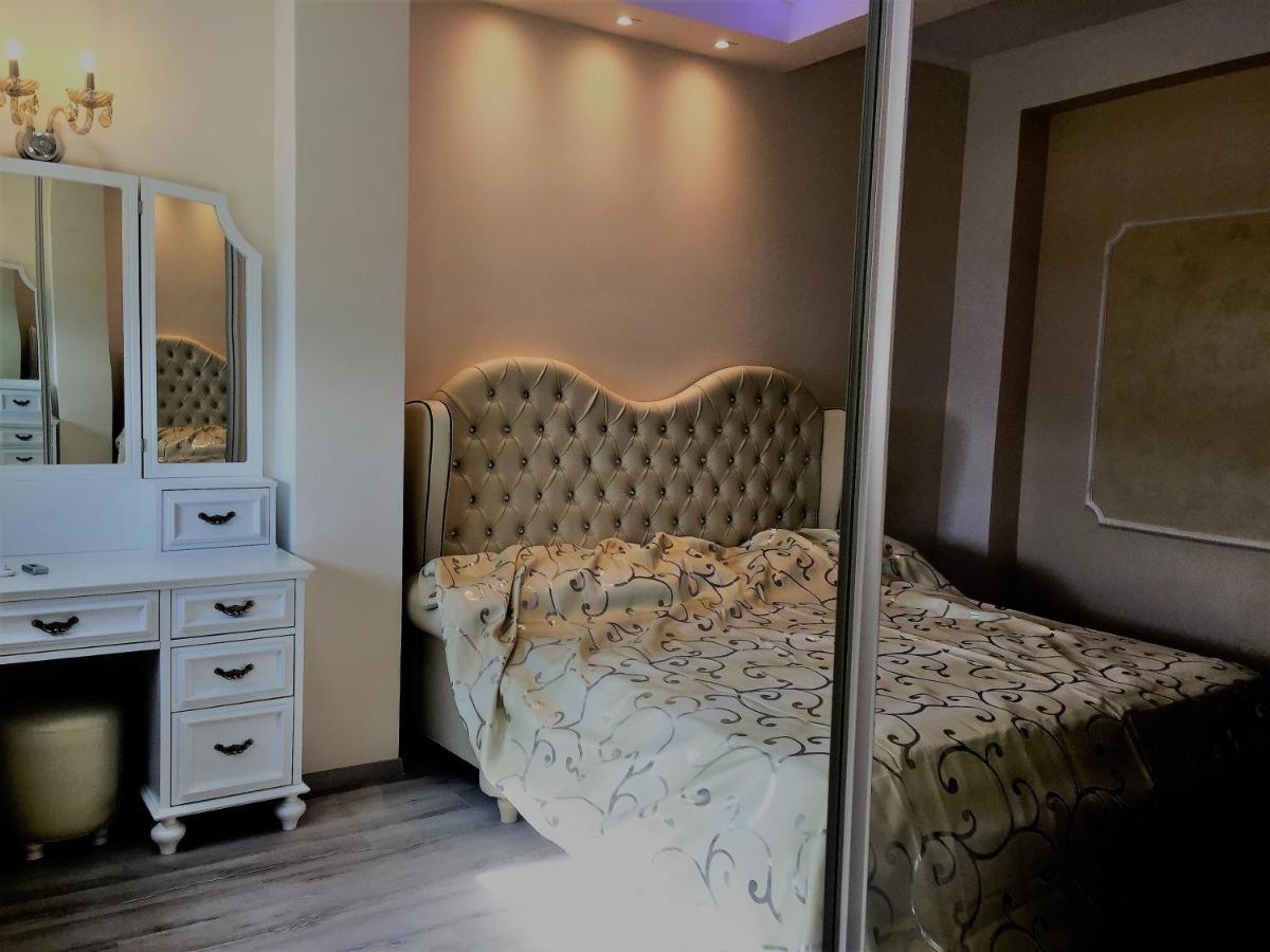 Royal Queen And King Luxury Apartment Saranda Dış mekan fotoğraf