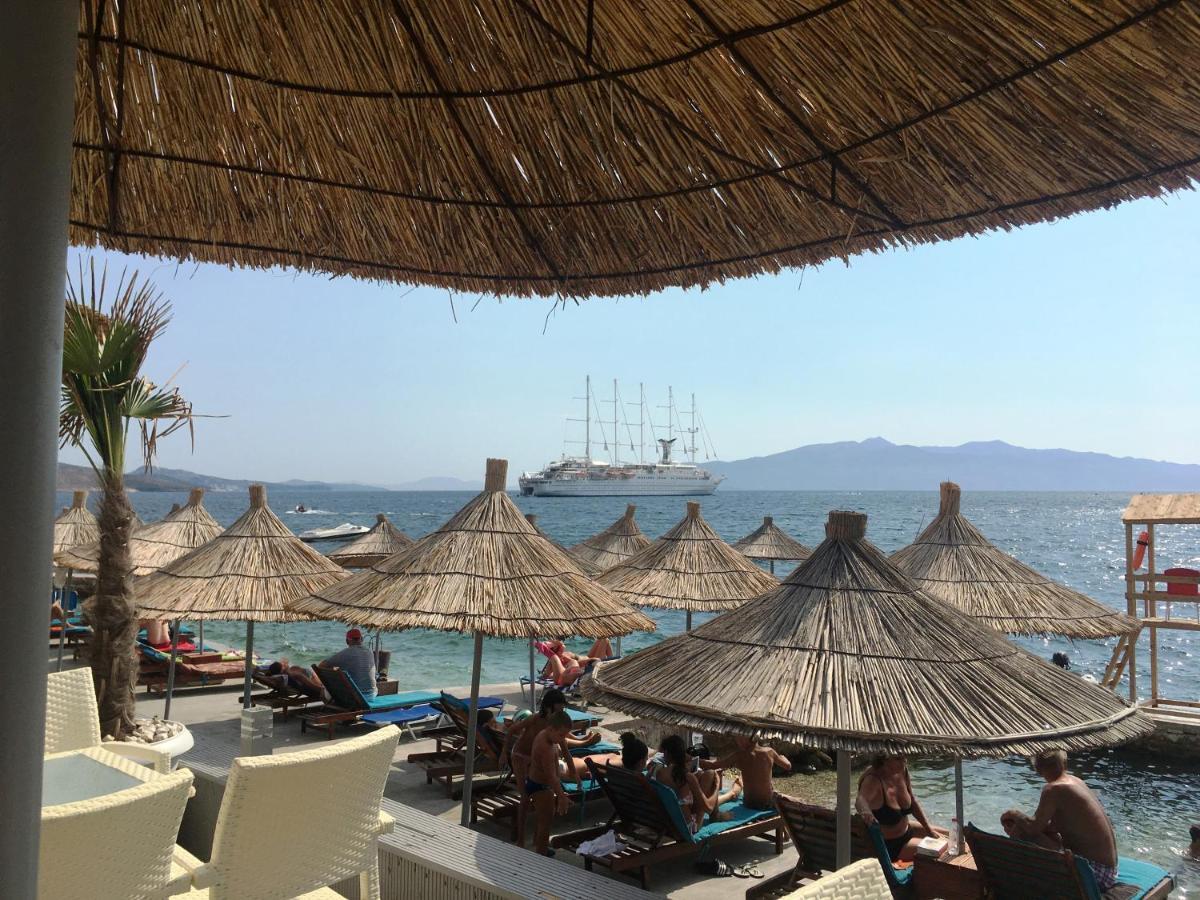 Royal Queen And King Luxury Apartment Saranda Dış mekan fotoğraf