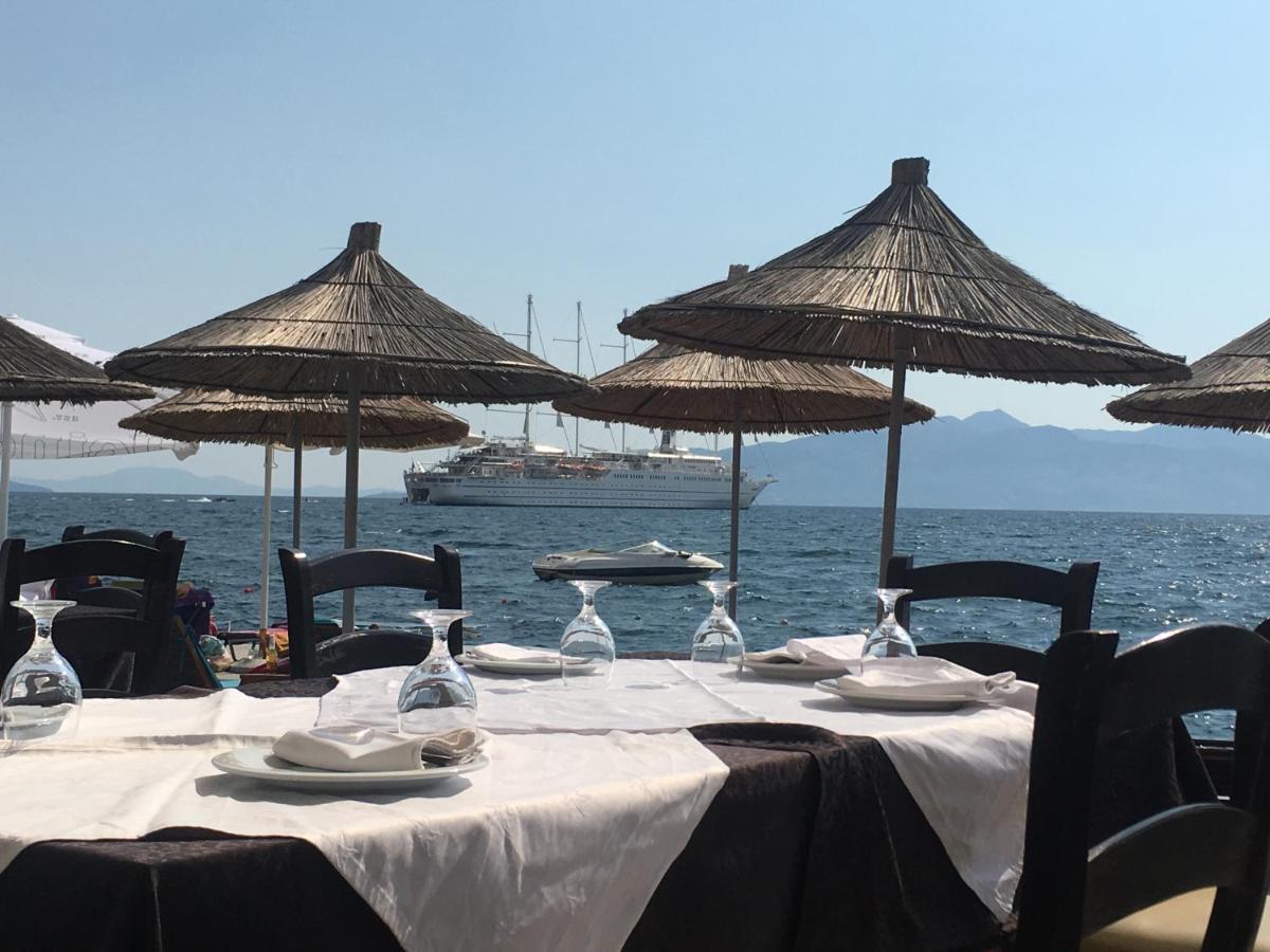 Royal Queen And King Luxury Apartment Saranda Dış mekan fotoğraf